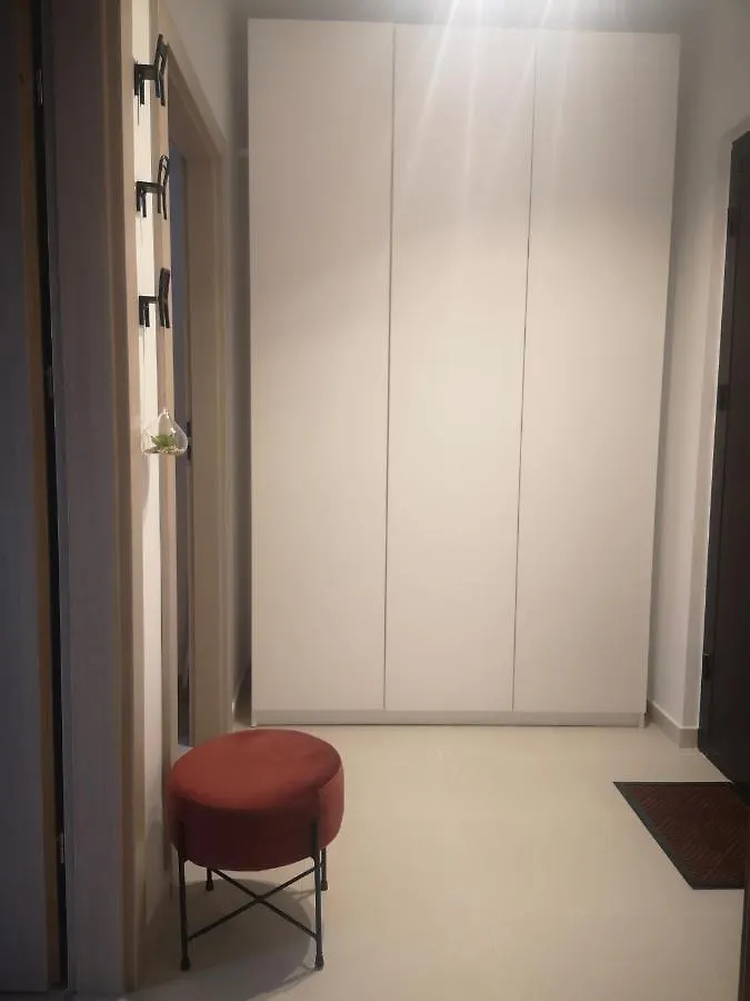 Quadra Trees Studio Hotel Bucureşti 0*,  România